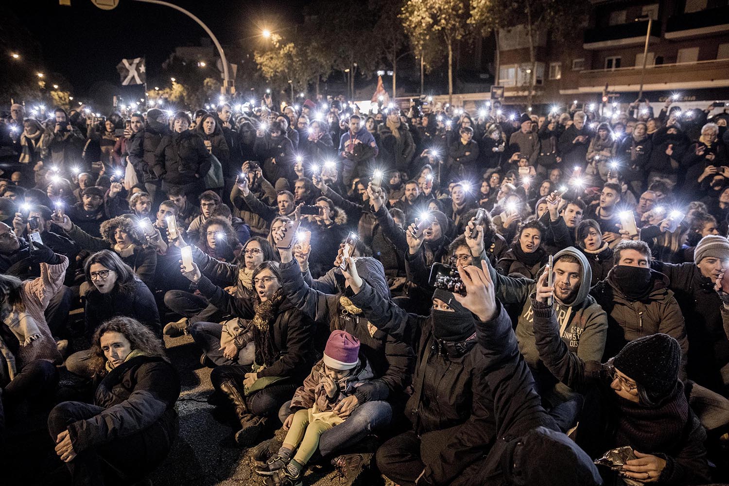 Barcelona 15/11/2019 otros escenarios posibles Cocierto de Cesk Freixas Cesc Freixas en el corte de la meridiana en fabra i puig convocado por inependentistas cdr contra la sentencia del proces Foto Ferran Nadeu