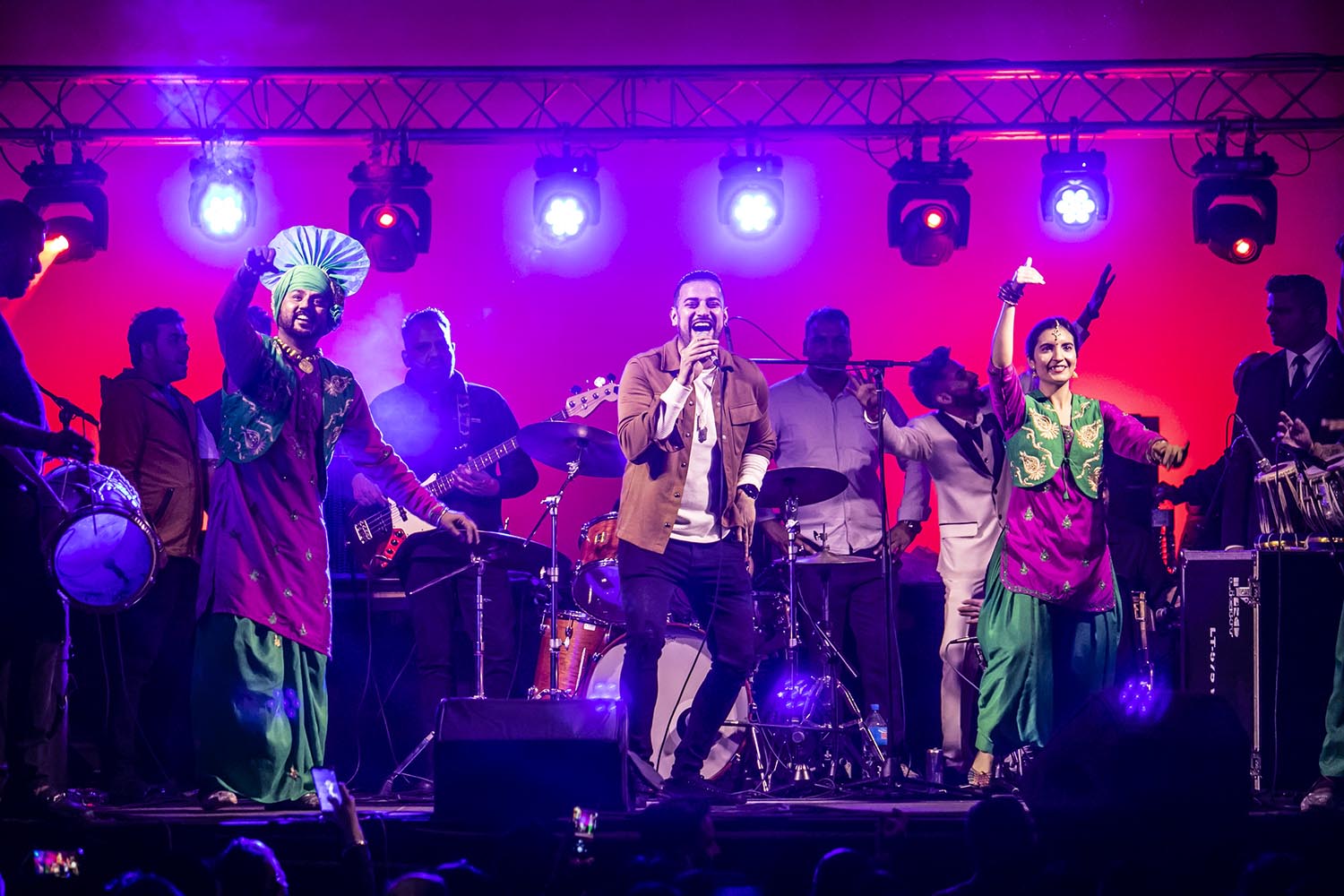 ICULTOTROS ESCENARIOS POSIBLES8-3-2020ACTUACION DEL CANTANTE INDIO DE POP PUNJABI GARRY SANDHU EN EL CINE ARIBAU DE BARCELONAFOTO MARTI FRADERA