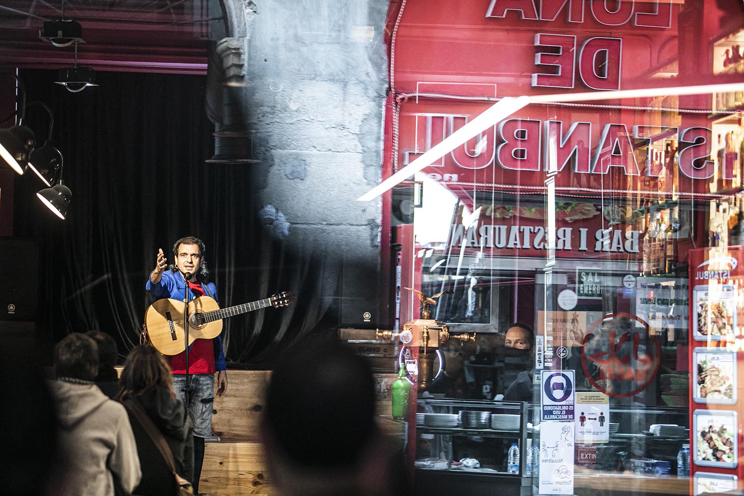 ICULTOTROS ESCENARIOS POSIBLES27-12-2020MATEOLIKACONCERT VERMUTBAR LA BELTER - NOU DE LA RAMBLA 102 - EL RAVAL - BARCELONAFOTO MARTI FRADERA