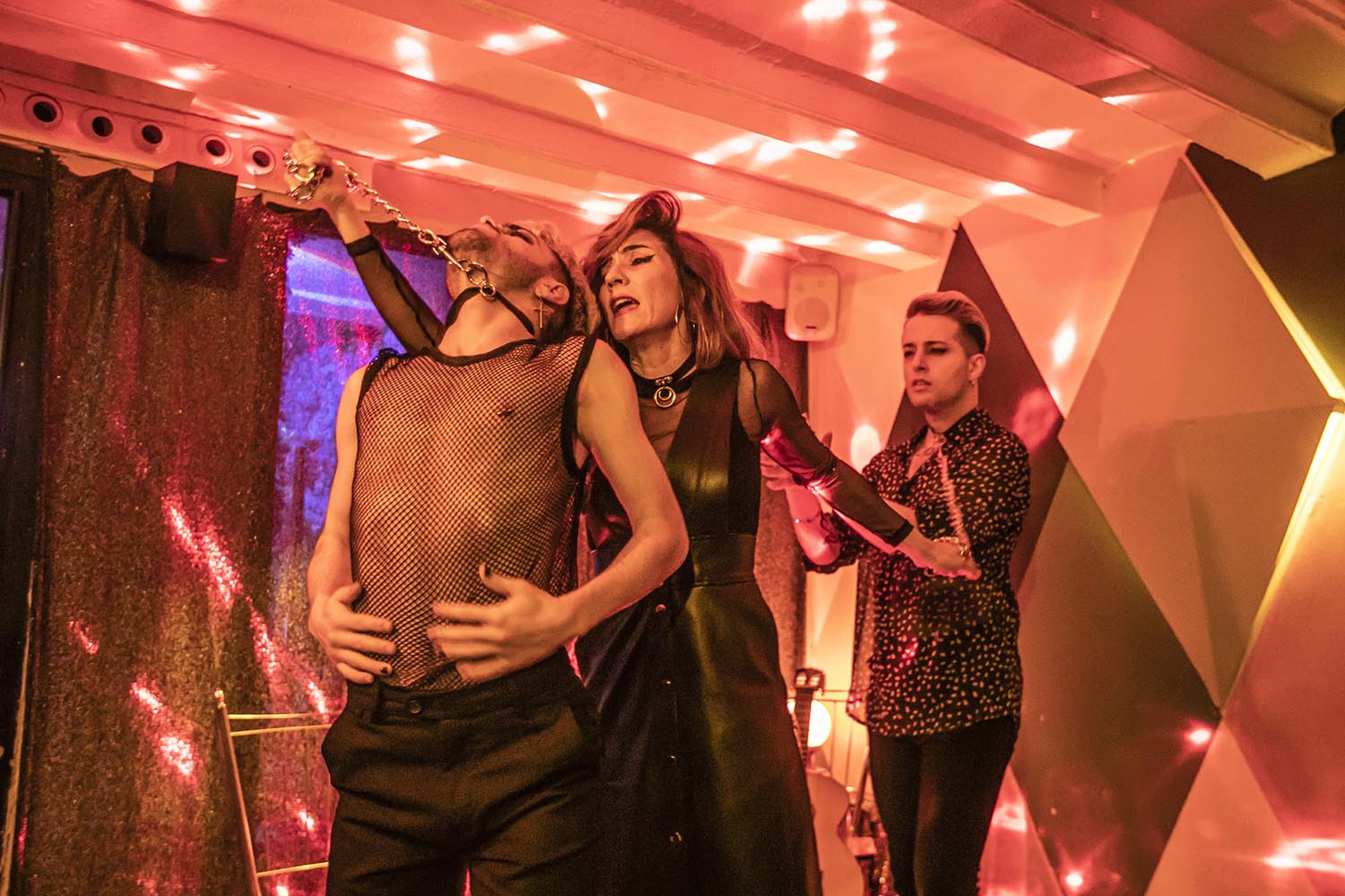 ICULT
OTROS ESCENARIOS POSIBLES
10 ENERO 2020

FLAMENCO QUEER EN LA FEDERICA DEL POBLE SEC
RUBEN HERAS - BAILE
JERO FEREC - GUITARRA

FOTO MARTI FRADERA