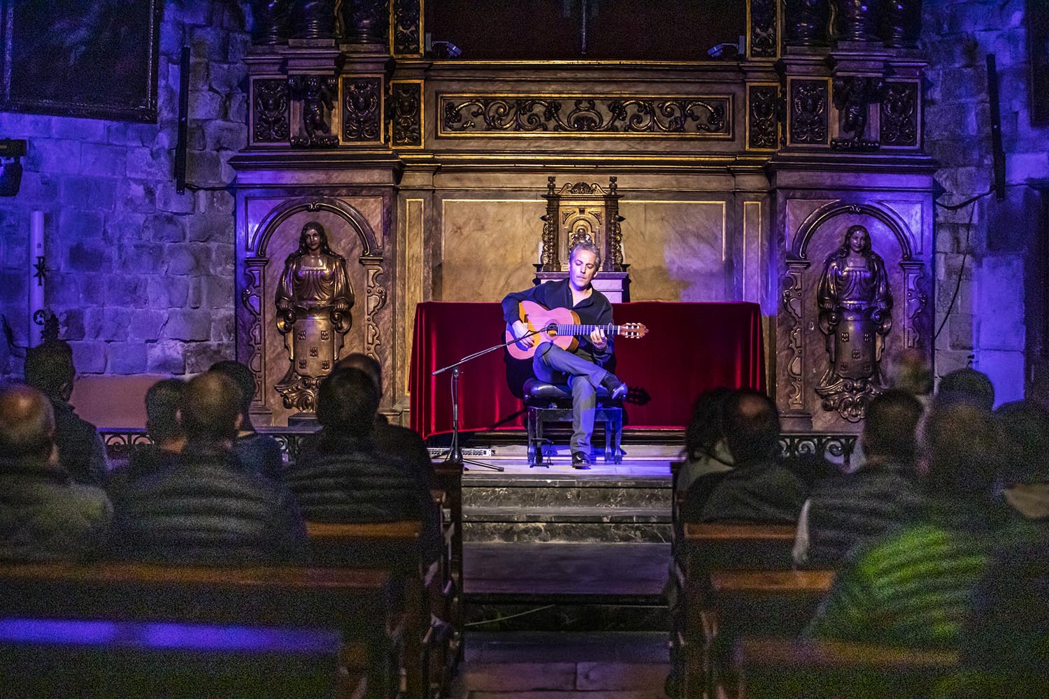 ICULT REPORTAJE
11-11-2019
ACTUACION GUITARRISTA FLAMENCO PEDRO JAVIER GONZALEZ EN LA BASILICA DE SANTA MARIA DEL PI
FOTO MARTI FRADERA