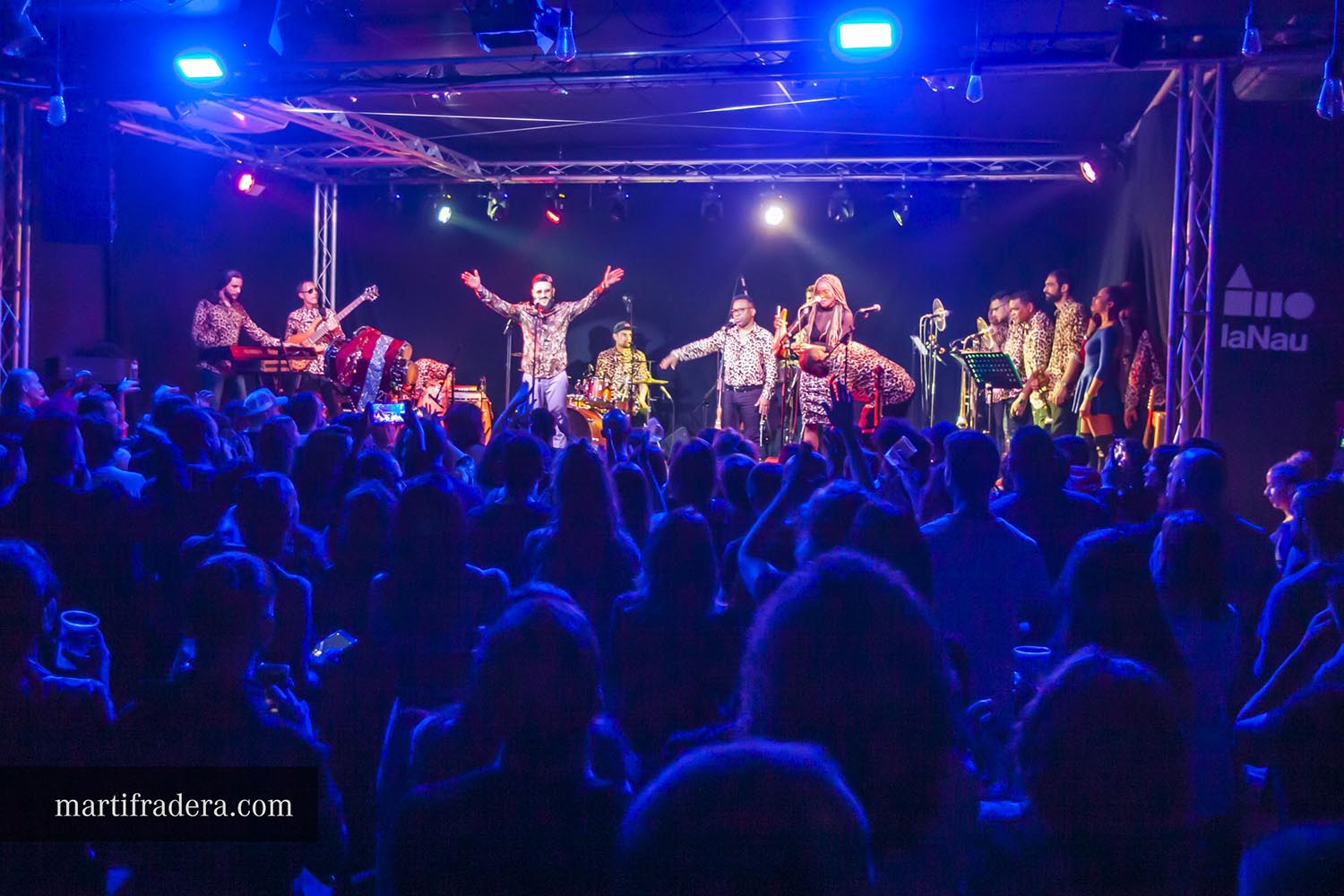 ICULT - OTROS ESCENARIOS POSIBLES31-03-2019CONCIERTO DE GRUPOS CUBANOS COMPOTA DE MANANA Y ANGEL YOS EN LA SALA LA NAU EN POBLENOU BARCELONAFOTO:MARTI FRADERA BOHERAFOTOGRAF+34 658 500 306martifradera@gmail.comwww.noupunt.comwww.martifradera.comInstagram @martifraderabohera