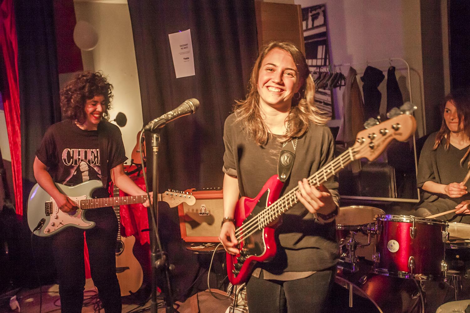 ICULTINUSUAL PROJECT EN CALLE PALOMA 5 EN EL RAVAL BARCELONAJAM SESSION EXCLUSIVA PARA MUJERESFOTO MARTI FRADERA