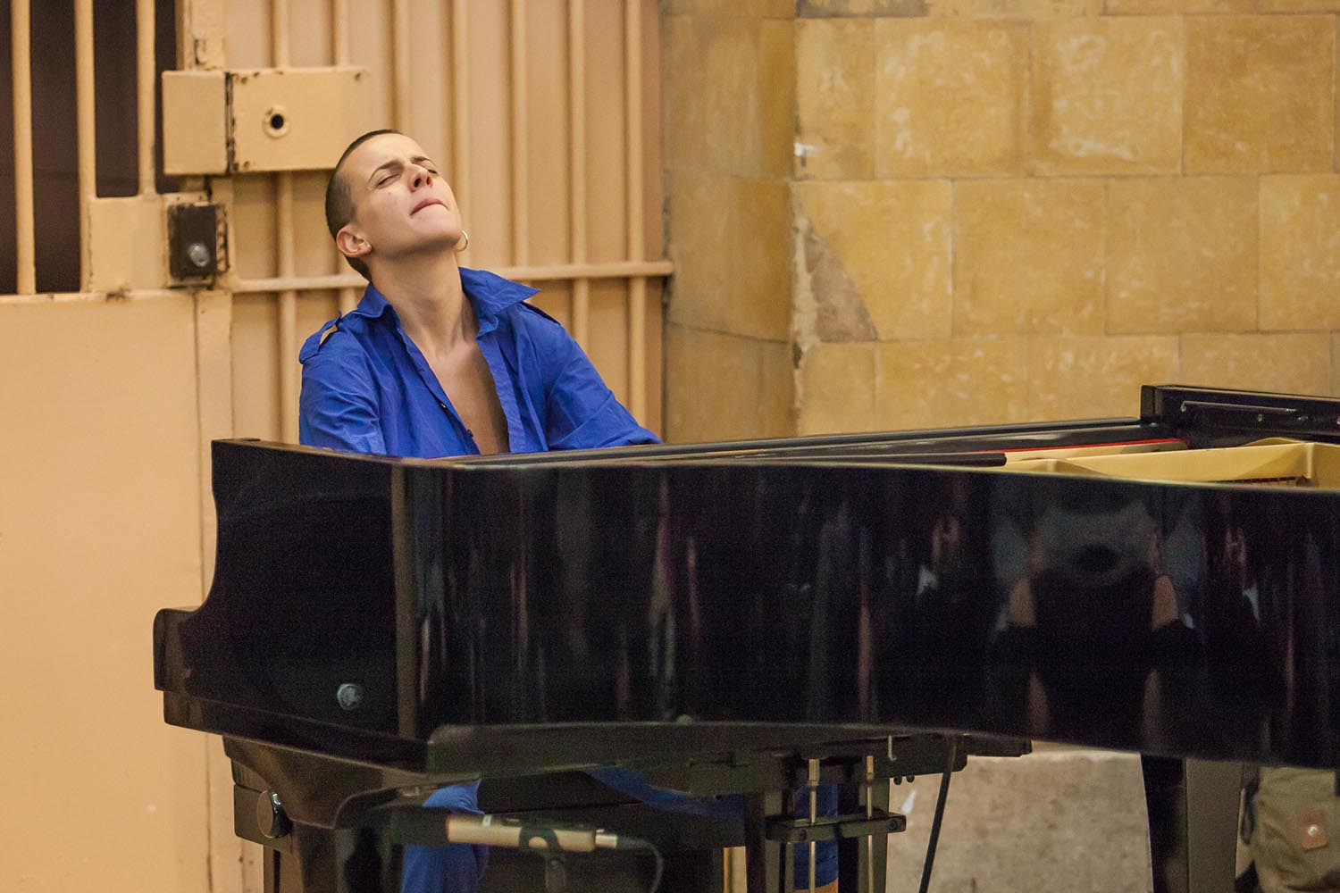 POLITICAOTROS ESCENARIOS POSIBLESVEUS EMMORDASSADES - VOCES AMORDAZADASPRISION MODEL MODELO DE BARCELONALA LIBERTAD DE EXPRESION EN LA PRISIONNO CALLAREMCONCIERTO  DE PIANO SOLOCLARA PEYACOLABORACION VALTONYCFOTO MARTI FRADERA