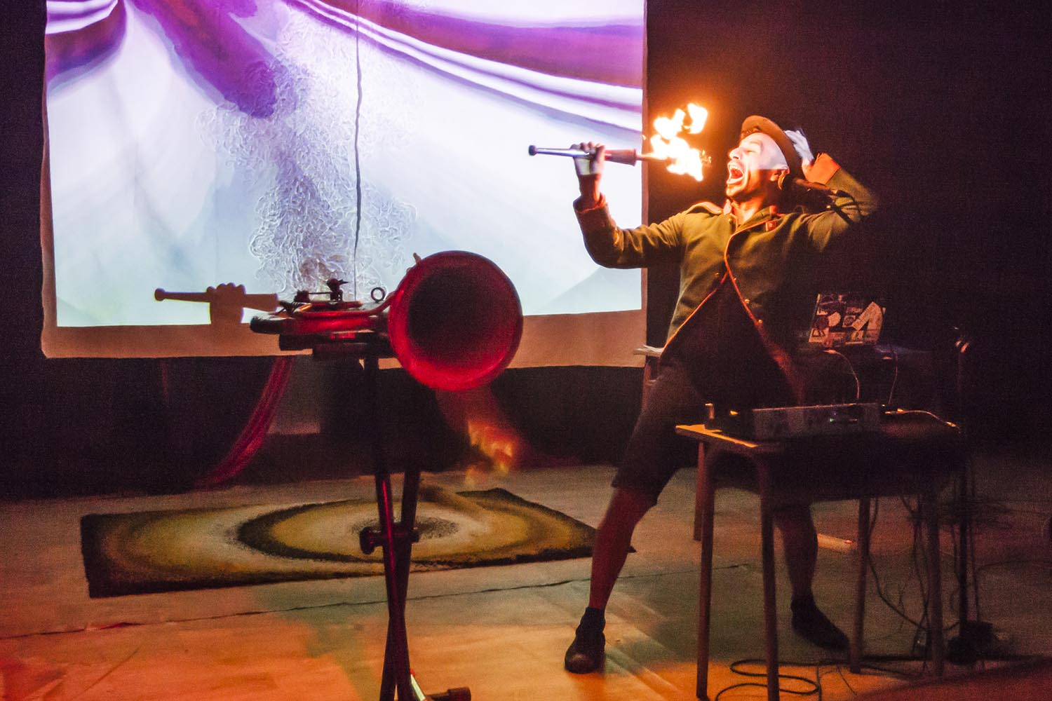 OTROS ESCENARIOS POSIBLES15-02-2019FESTIVAL CYBERPUNK 2019CENTRE SOCIAL OKUPAT EL KOLE - VALL D'HEBRON BARCELONACONCIERTOS, CHARLAS Y ACTIVIDADES CULTURALES EN UNA ANTIGUA ESCUELA OKUPADAFOTO MARTI FRADERA