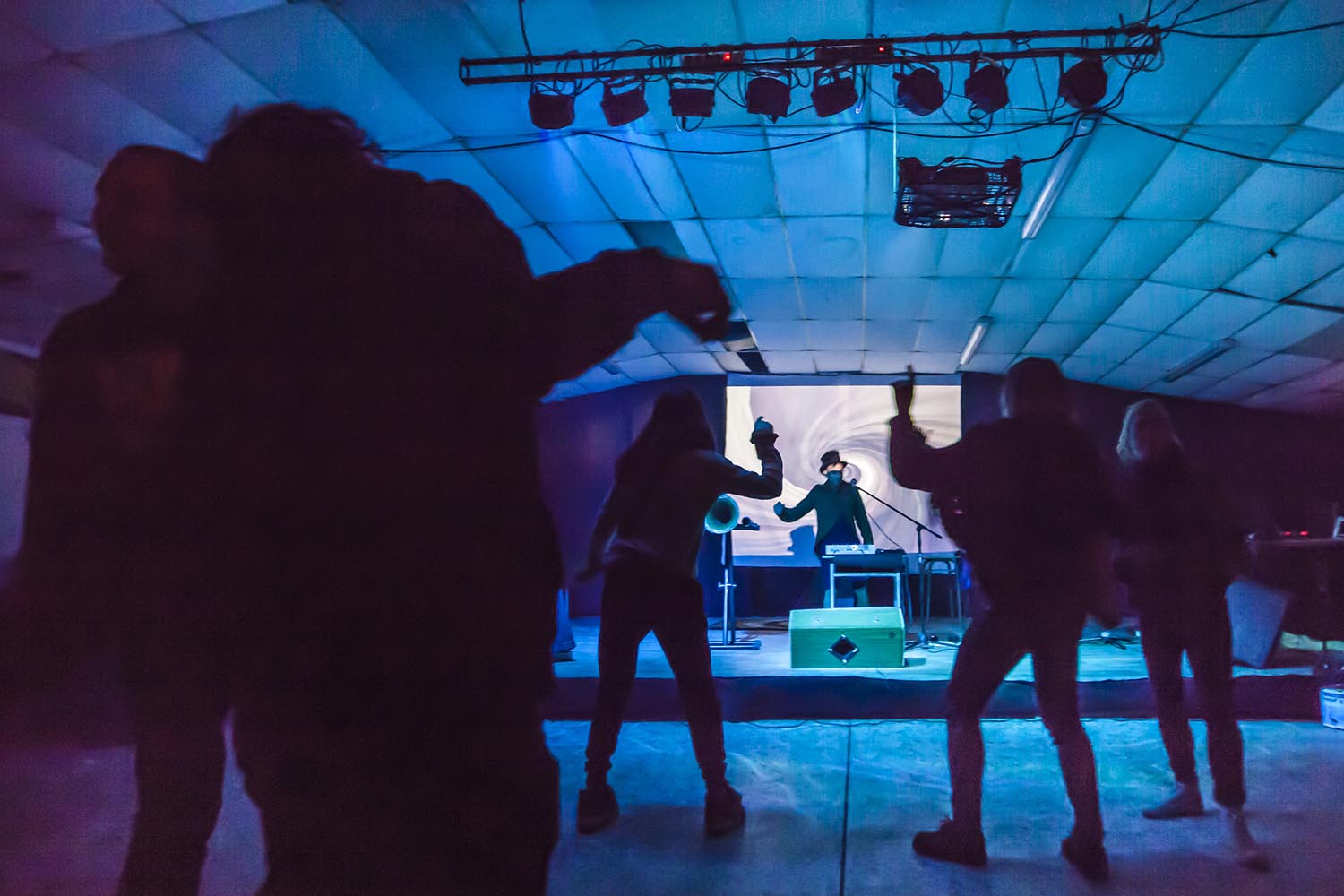 OTROS ESCENARIOS POSIBLES15-02-2019FESTIVAL CYBERPUNK 2019CENTRE SOCIAL OKUPAT EL KOLE - VALL D'HEBRON BARCELONACONCIERTOS, CHARLAS Y ACTIVIDADES CULTURALES EN UNA ANTIGUA ESCUELA OKUPADAFOTO MARTI FRADERA