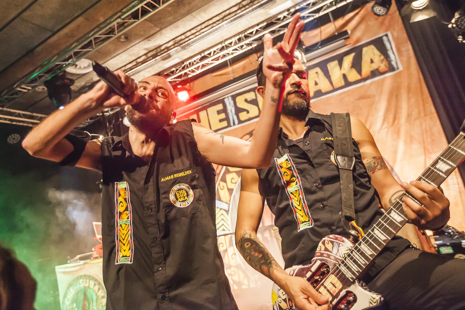 OTROS ESCENARIOS POSIBLES12/01/2019CONCIERTO GRUPO CHE SUDAKA EN ESPAI JOVE BOCA NORD DEL CARMEL BARCELONAVIDEO:  https://youtu.be/Is5EkOpNudoFOTO MARTI FRADERA