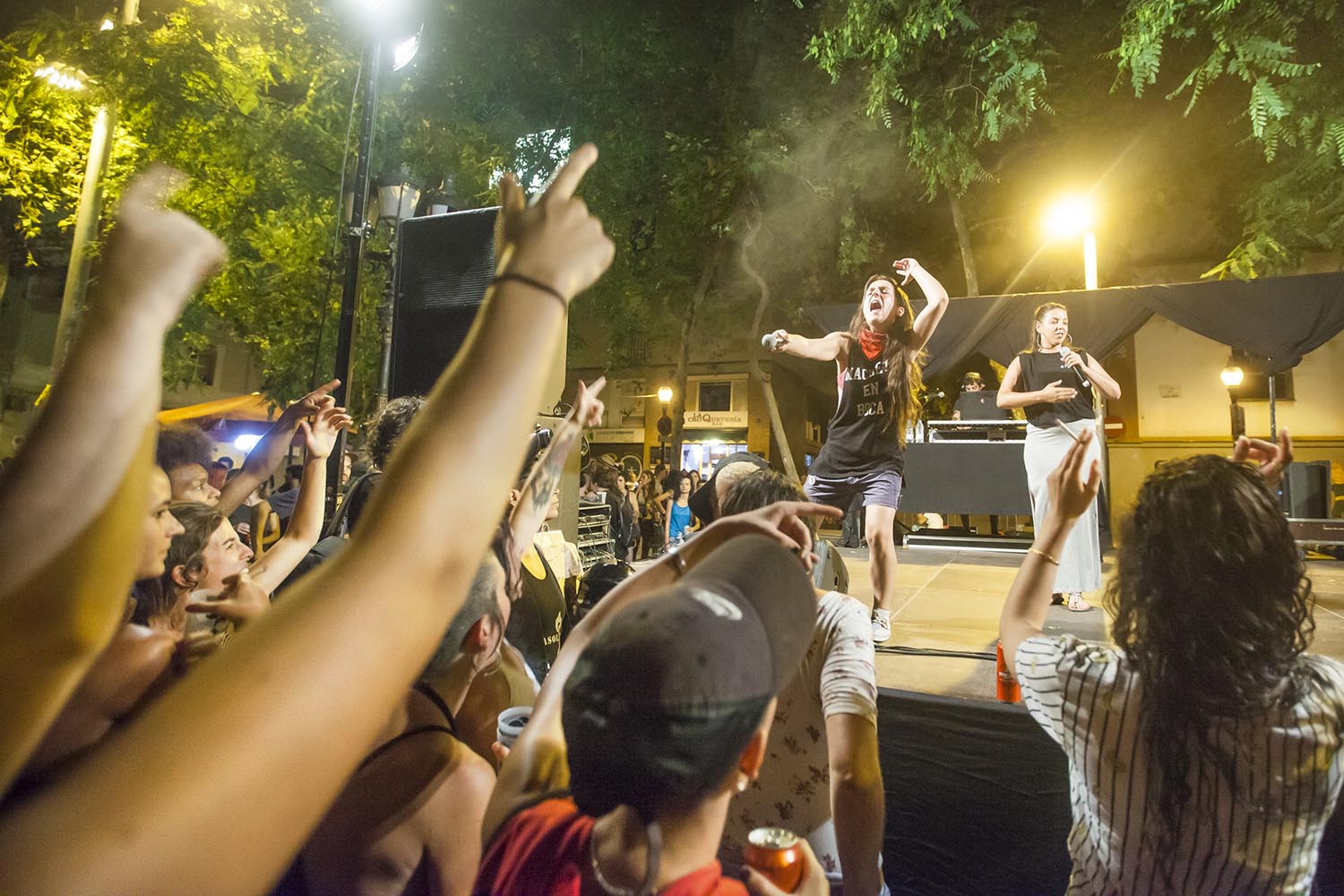 OTROS ESCENARIOS POSIBLES
MACHETE EN BOCA
CONCIERTO EN LA PLAZA DEL SORTIDOR DEL POBLE SEC
FESTA MAJOR DEL POBLE SEC
FOTO MARTI FRADERA