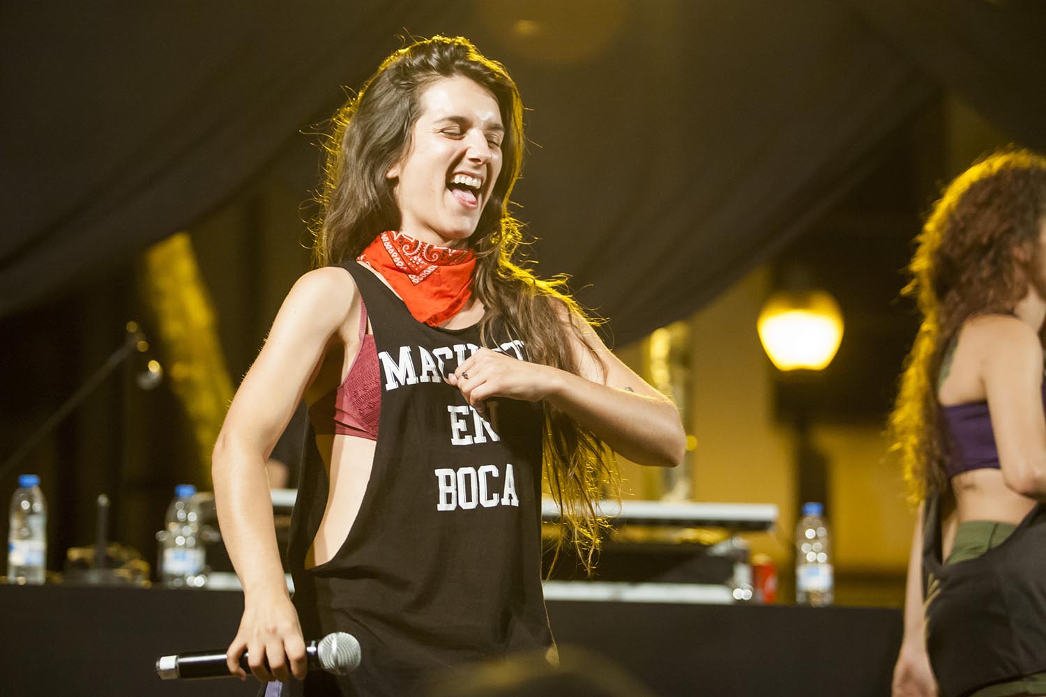 OTROS ESCENARIOS POSIBLES
MACHETE EN BOCA
CONCIERTO EN LA PLAZA DEL SORTIDOR DEL POBLE SEC
FESTA MAJOR DEL POBLE SEC
FOTO MARTI FRADERA