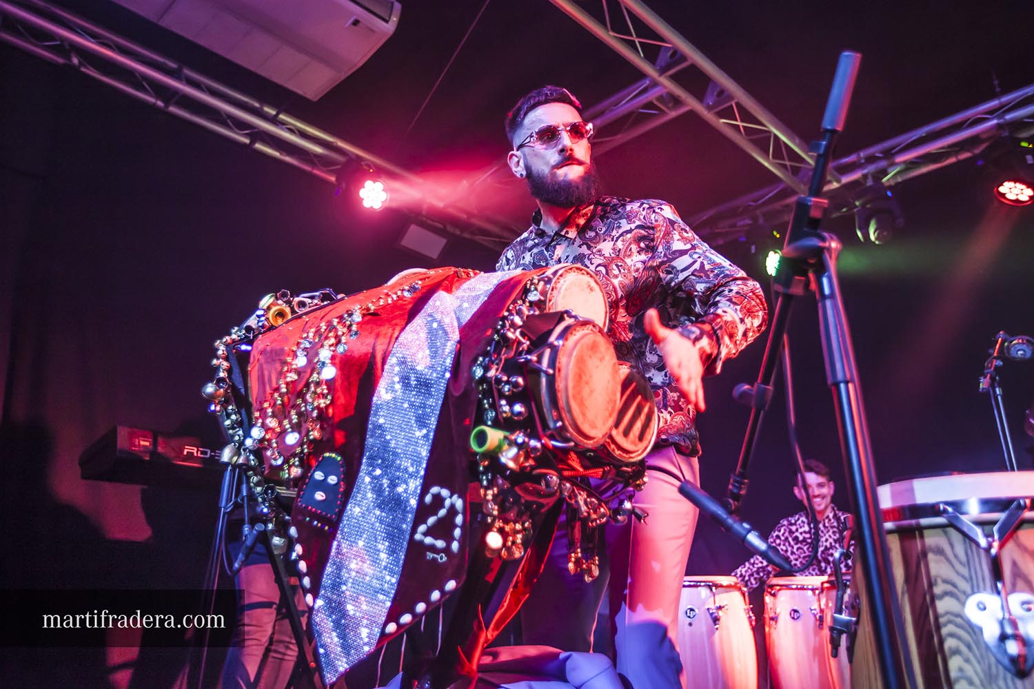 ICULT - OTROS ESCENARIOS POSIBLES31-03-2019CONCIERTO DE GRUPOS CUBANOS COMPOTA DE MANANA Y ANGEL YOS EN LA SALA LA NAU EN POBLENOU BARCELONAFOTO:MARTI FRADERA BOHERAFOTOGRAF+34 658 500 306martifradera@gmail.comwww.noupunt.comwww.martifradera.comInstagram @martifraderabohera