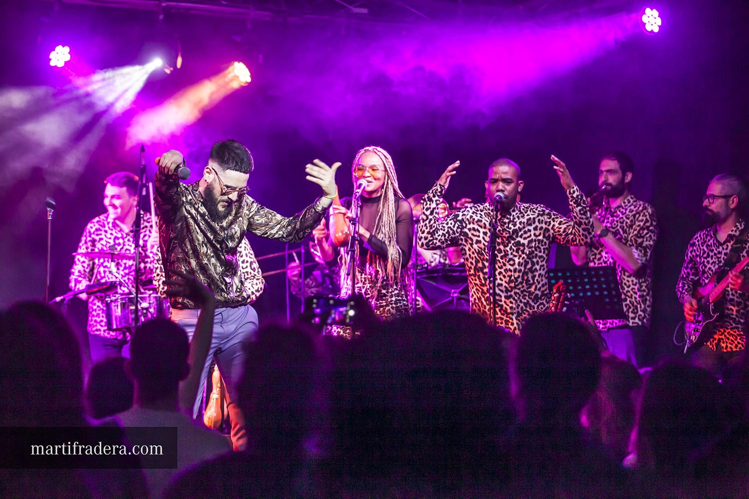 ICULT - OTROS ESCENARIOS POSIBLES31-03-2019CONCIERTO DE GRUPOS CUBANOS COMPOTA DE MANANA Y ANGEL YOS EN LA SALA LA NAU EN POBLENOU BARCELONAFOTO:MARTI FRADERA BOHERAFOTOGRAF+34 658 500 306martifradera@gmail.comwww.noupunt.comwww.martifradera.comInstagram @martifraderabohera