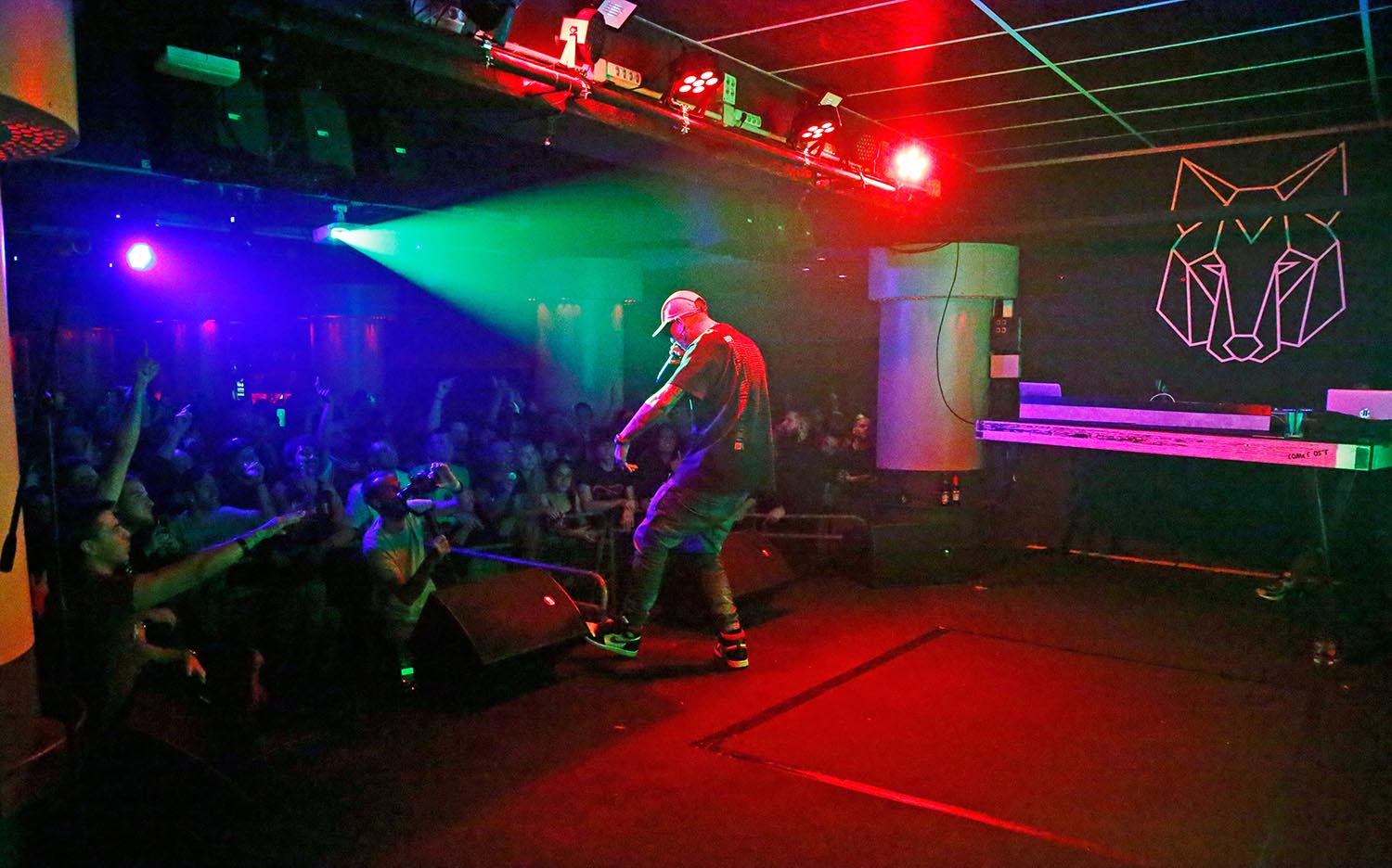 BARCELONA 10/10/2019 Actuación del rapero italiano Noyz Narcos en la nueva sala de conciertos The Wolf para la serie de reportajes 'Otros Escenarios Posibles'.C/ Almogàvers, 88 FOTO : ALVARO MONGE