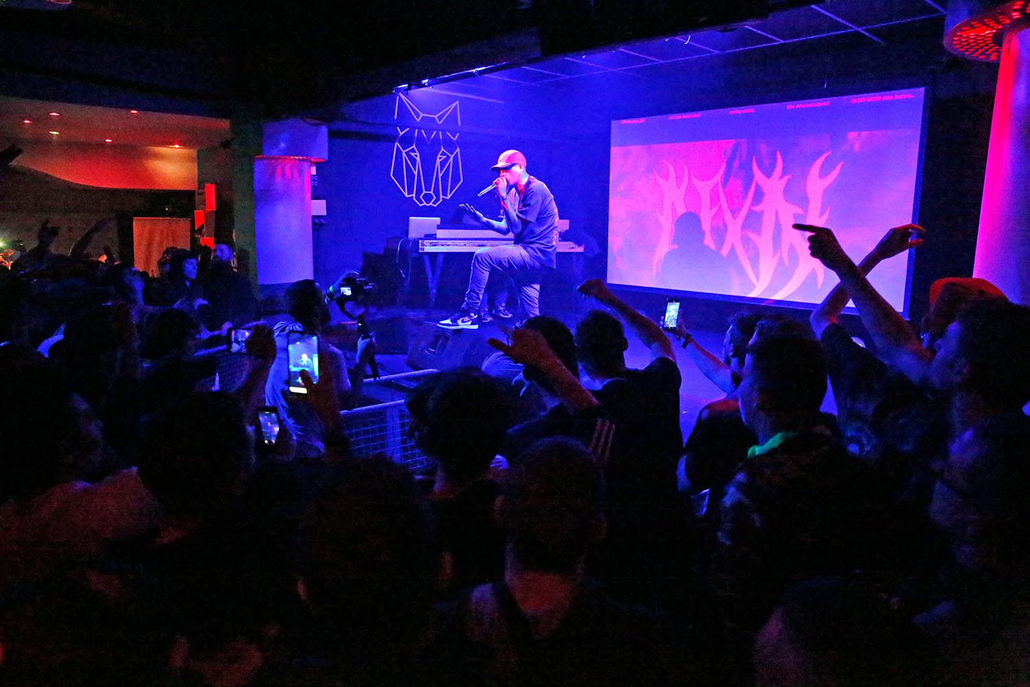BARCELONA 10/10/2019 Actuación del rapero italiano Noyz Narcos en la nueva sala de conciertos The Wolf para la serie de reportajes 'Otros Escenarios Posibles'.C/ Almogàvers, 88 FOTO : ALVARO MONGE